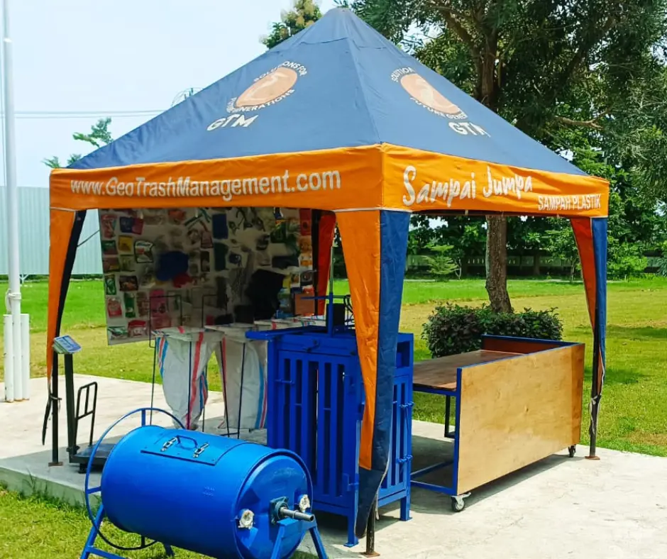 Café Tent 